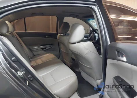 2010 Honda Accord 2.4 Ex-L from USA, damaged, VIN 1HGCP2F86AA066244